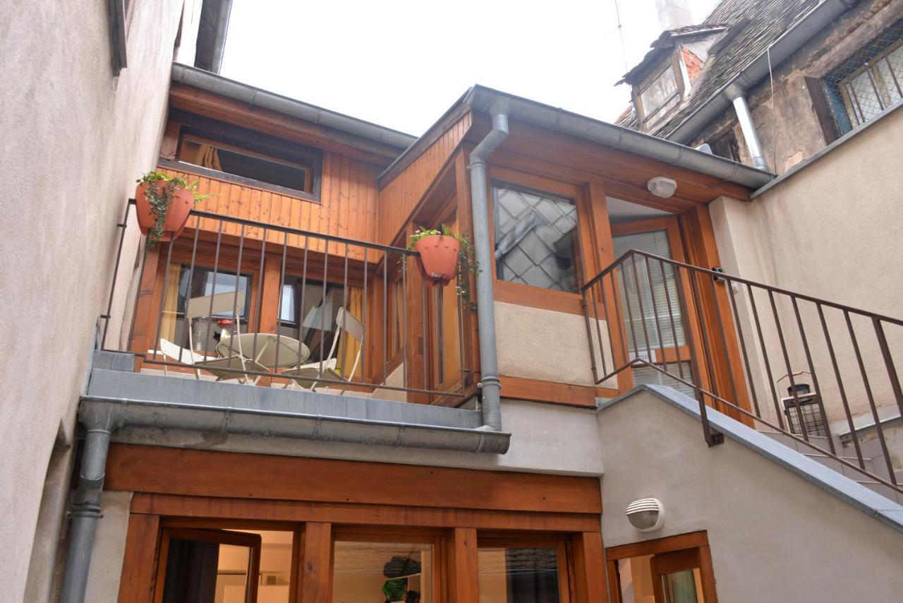 Appartement La Terrasse Sur Cour Colmar Bagian luar foto